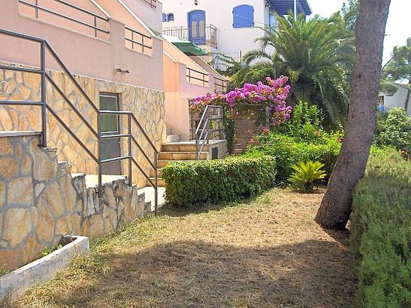 Appartement App br. 4 dans Bratus 10