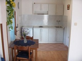 Appartement Studio br.1 dans Vis 3