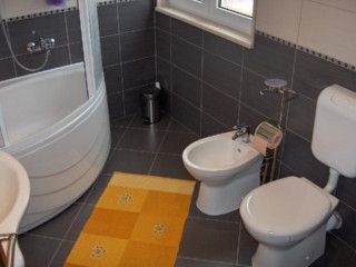 Appartement Crveni dans Bol 7