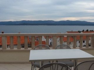 Appartement Crveni dans Bol 9