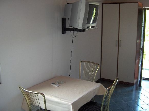 Appartement Zeleni dans Necujam 2