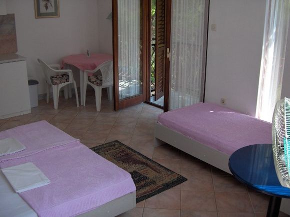 Appartement H 1 dans Sveta Nedjelja 1