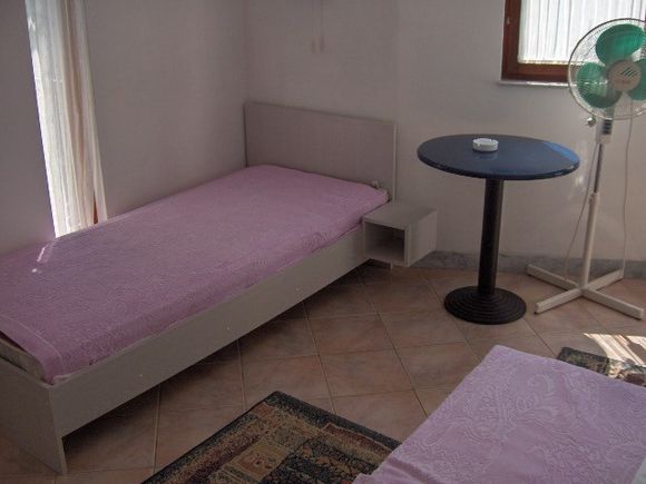 Appartement H 1 dans Sveta Nedjelja 4