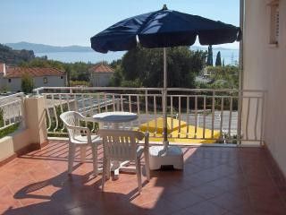 Appartement A 8 dans Mlini 8