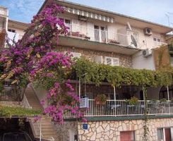 Appartement Roza dans Jelsa