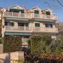 Appartement Žuta soba s balkonom dans Bol 1