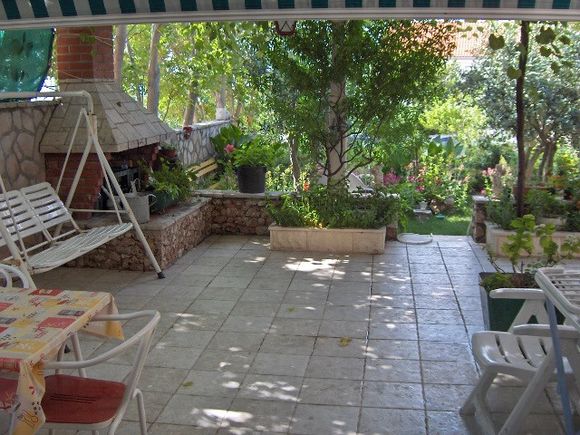 Appartement Prizemlje dans Bol 9