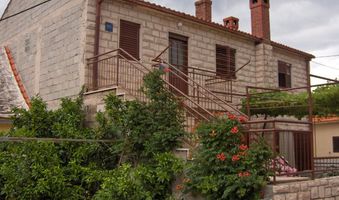 Appartement Gornji dans Postira
