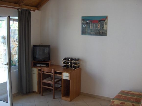 Appartement App br. 2 dans Vrboska 3