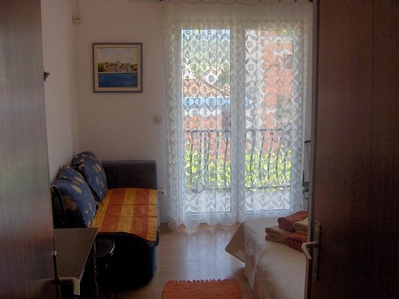 Appartement Soba br. 2 dans Vrboska 2