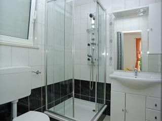 Appartement Broj 4 dans Zavalatica 5