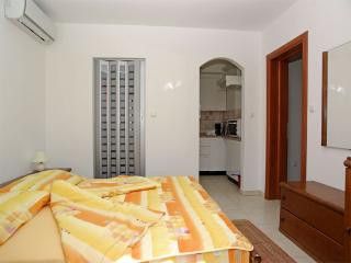 Appartement Broj 4 dans Zavalatica 6