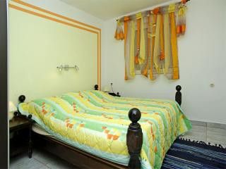Appartement Prizemlje 1- desni dans Zavalatica 1