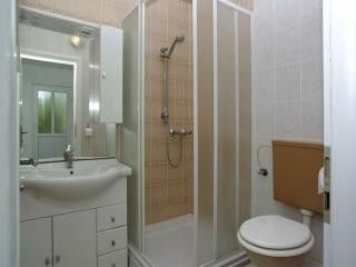 Appartement Prizemlje 2- lijevi dans Zavalatica 3
