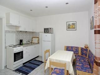 Appartement Prizemlje 2- lijevi dans Zavalatica 5