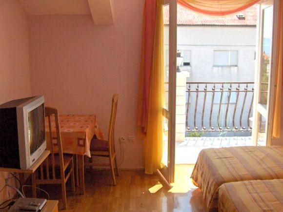 Appartement Studio br.2 dans Kastel Stari 7