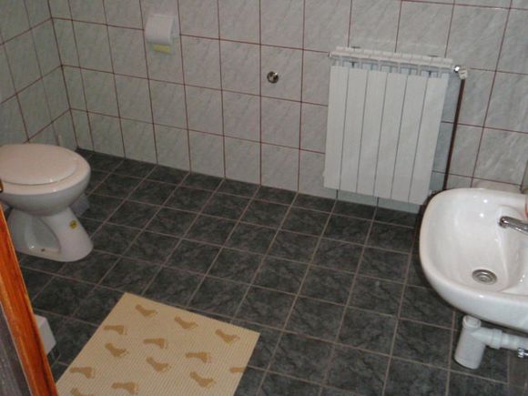 Appartement App - trokrevetni dans Smoljanac 6