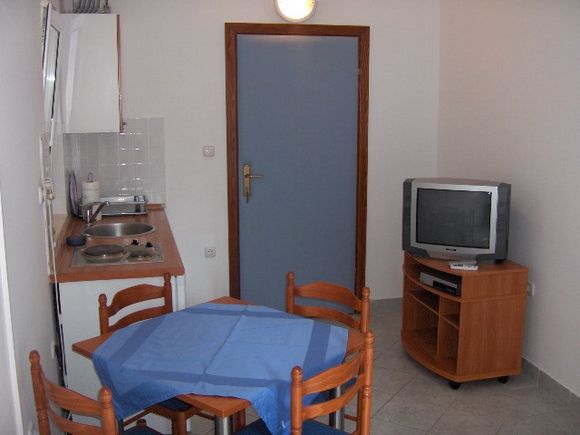 Appartement Broj 6 dans Klek 2