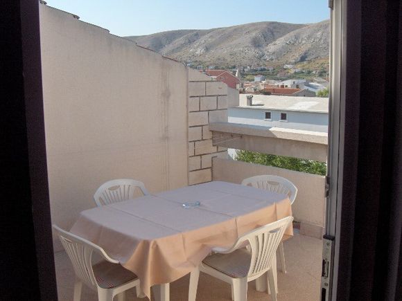 Appartement App br. 4 dans Pag 8
