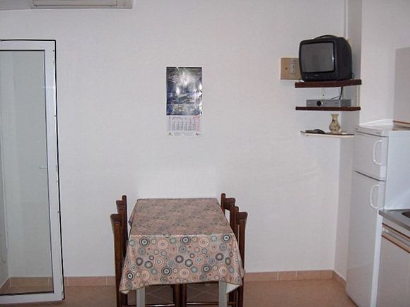 Appartement App br. 1 dans Pag 3