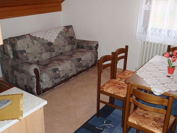 Appartement App 6 dans Irinovac 1