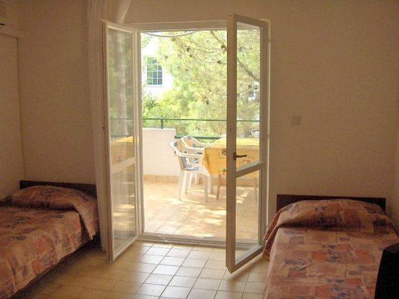 Appartement App br. 3 dans Novalja 4