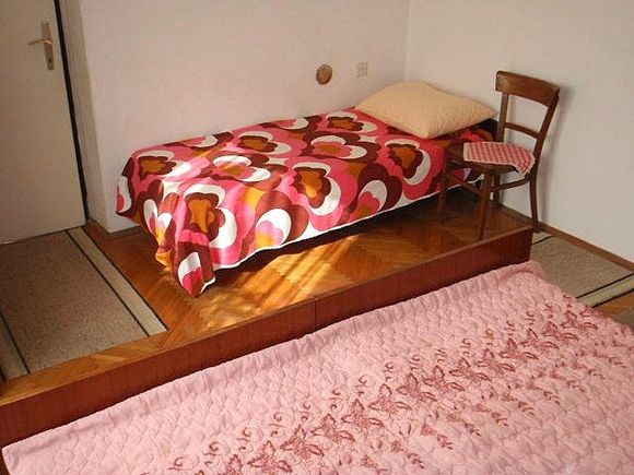 Appartement A 4 dans Pakostane 3