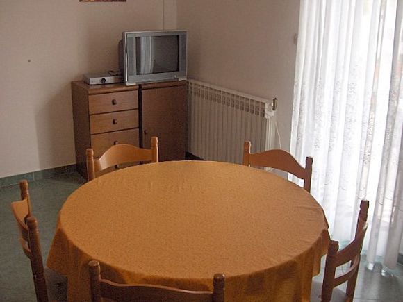 Appartement App br. 2 dans Pag 3