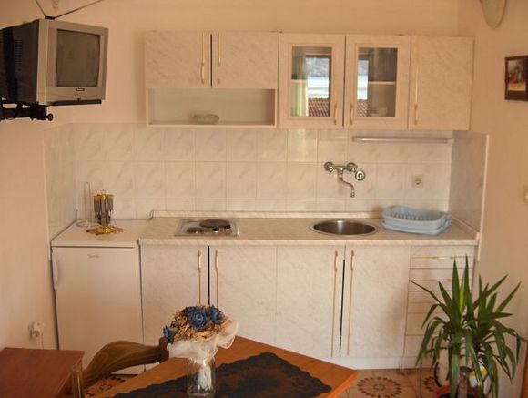 Appartement spojeni apartman prizemlje dans Vis 1
