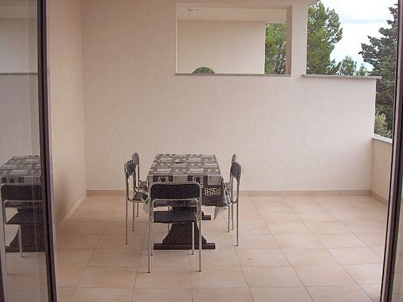 Appartement Gore 1.ravno desno dans Novalja 8