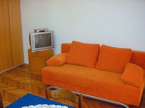 Appartement Gore 1.livo dans Novalja 2