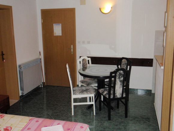 Appartement Studio br.1 dans Makarska 4