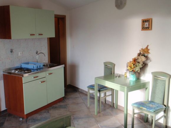 Appartement Studio br.2 dans Makarska 1