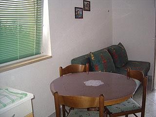 Appartement Iris dans Postira 2