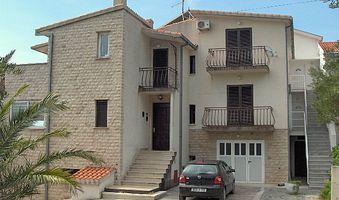Appartement Mali-vrh dans Makarska