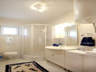Appartement Apartman br. 2 dans Okrug Gornji 8