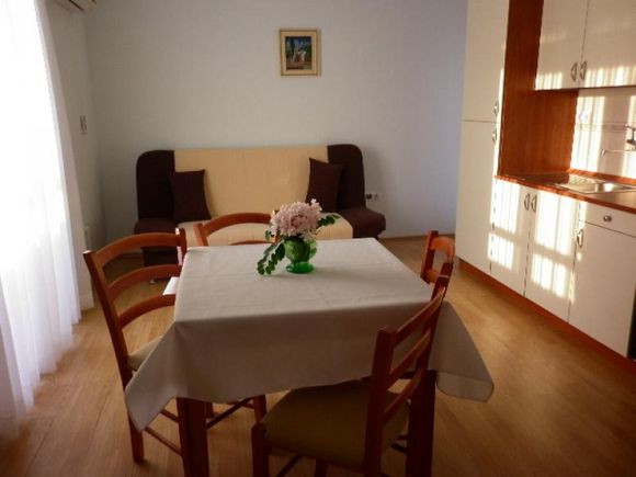 Appartement Mirta dans Okrug Gornji 3