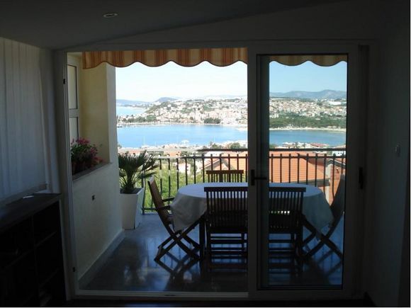 Appartement leona dans Strozanac 9