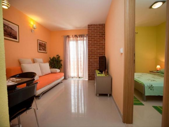 Appartement App 2 dans Podgora 4