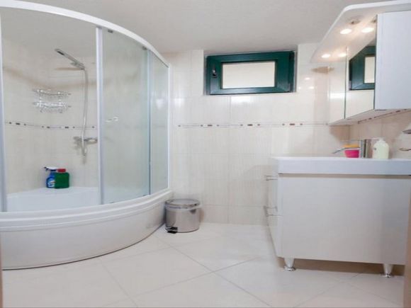 Appartement App 5 dans Podgora 6