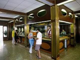 Appartement Hotelsko naselje Helios dans Stari Grad 4