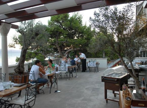 Appartement Hotel Kaštel dans Bol 1