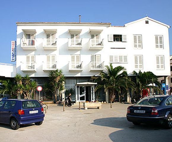 Appartement Hotel Loža dans Novalja 2
