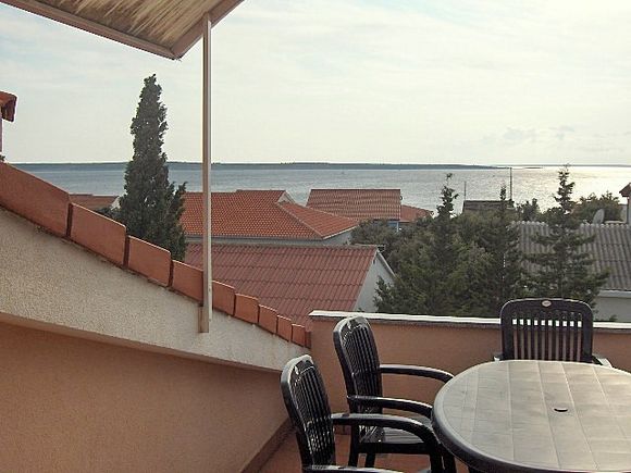 Appartement App br. 5 dans Mandre 9