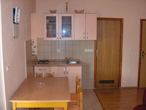 Appartement App br. 4 dans Pag 1