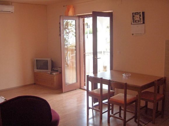 Appartement App br. 4 dans Pag 2