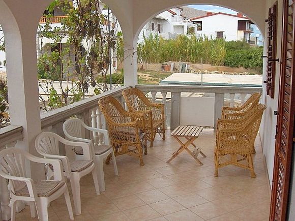 Appartement App br. 4 dans Pag 9