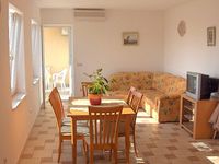 Appartement App br. 3 dans Novalja