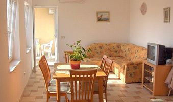 Appartement App br. 3 dans Novalja