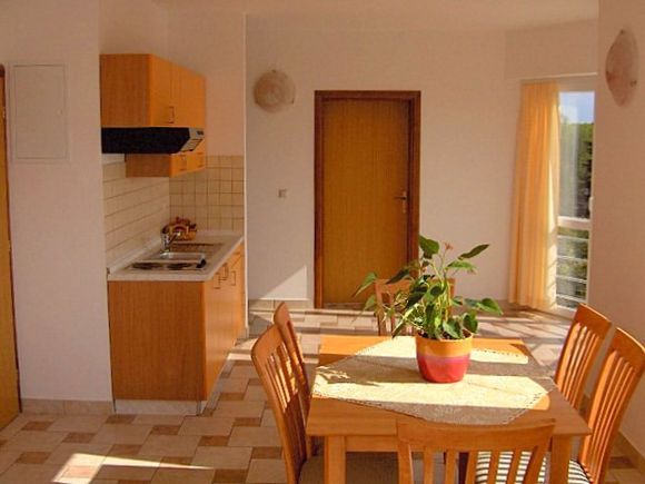 Appartement App br. 3 dans Novalja 2